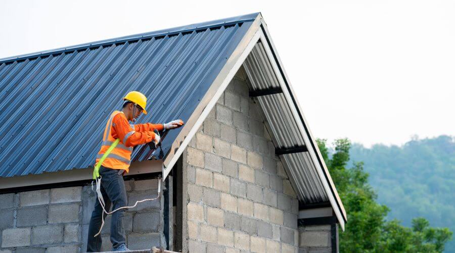 Expert top industrial roofings services in Reelsville, IN
